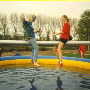 Zwembadgevecht attractie